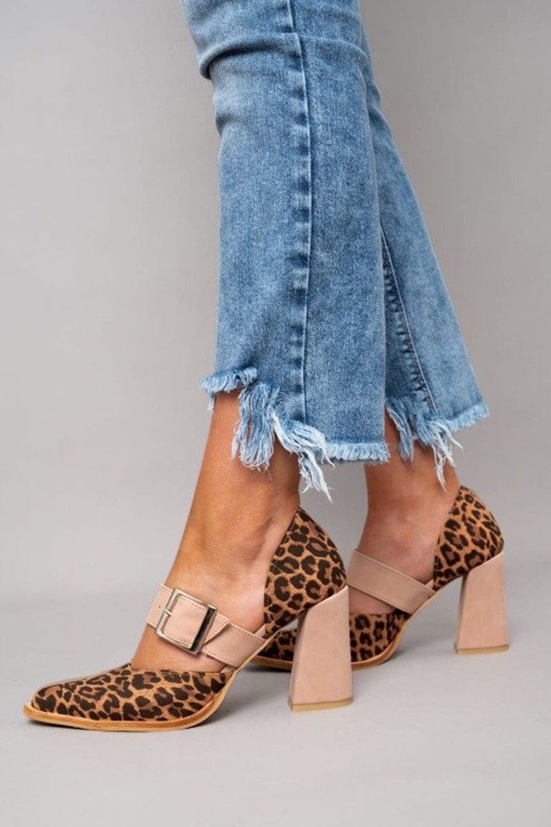 ILANA | ZAPATOS DE TACÓN GRUESO CON ESTAMPADO LEOPARDO