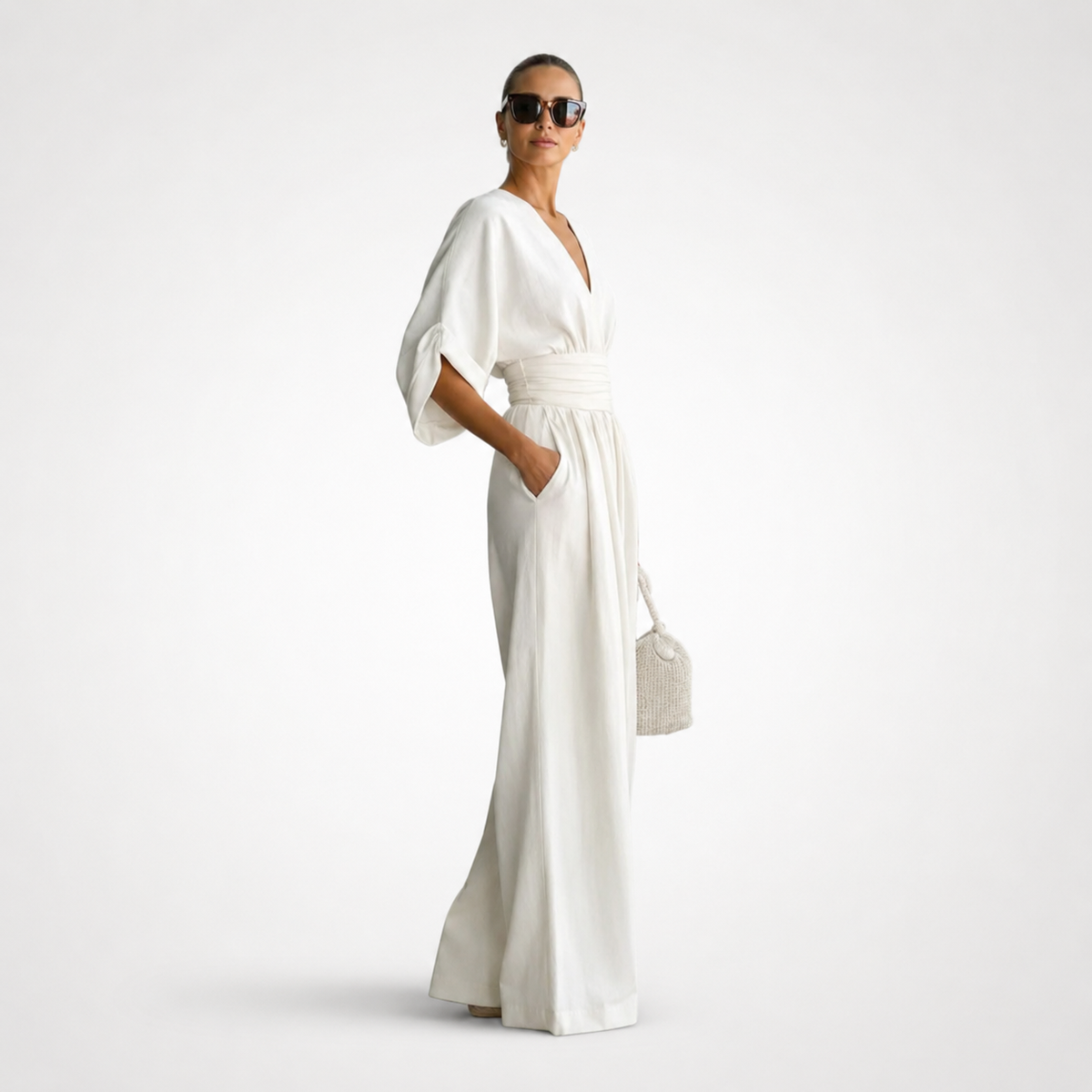 ISABELA - ELEGANTE MONO CON CUELLO EN V